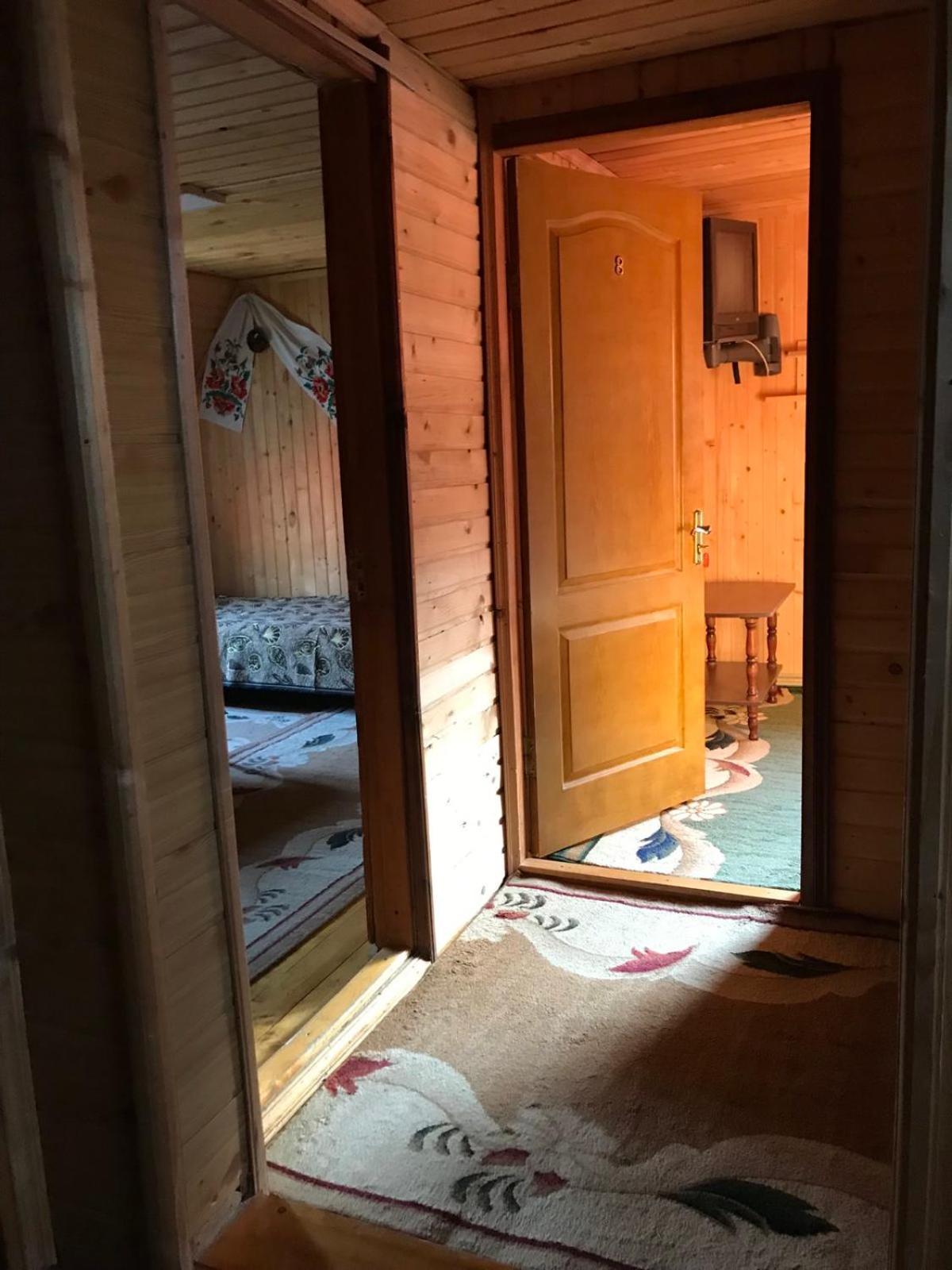 Hotel У Олега Verkhne-Studenyy Exterior foto