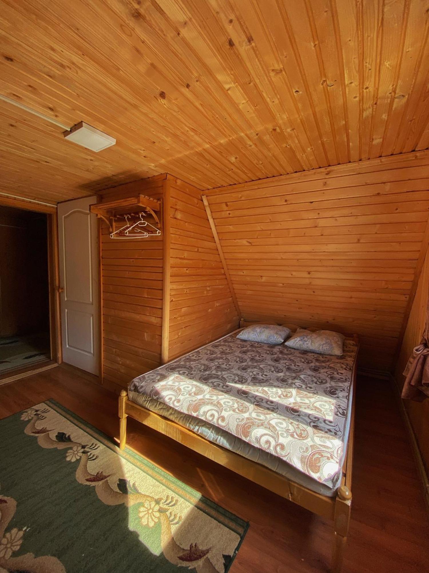 Hotel У Олега Verkhne-Studenyy Exterior foto